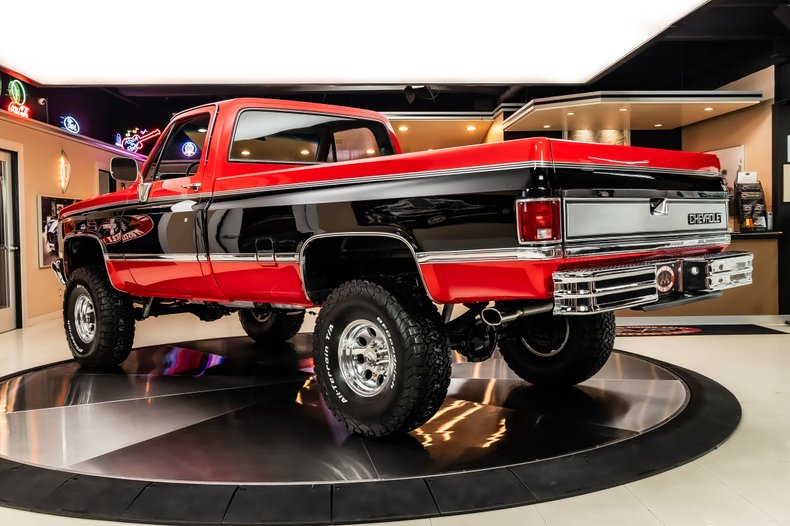 Chevrolet-Silverado-1987-Red-ampamp-Black-21