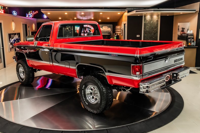 Chevrolet-Silverado-1987-Red-ampamp-Black-22