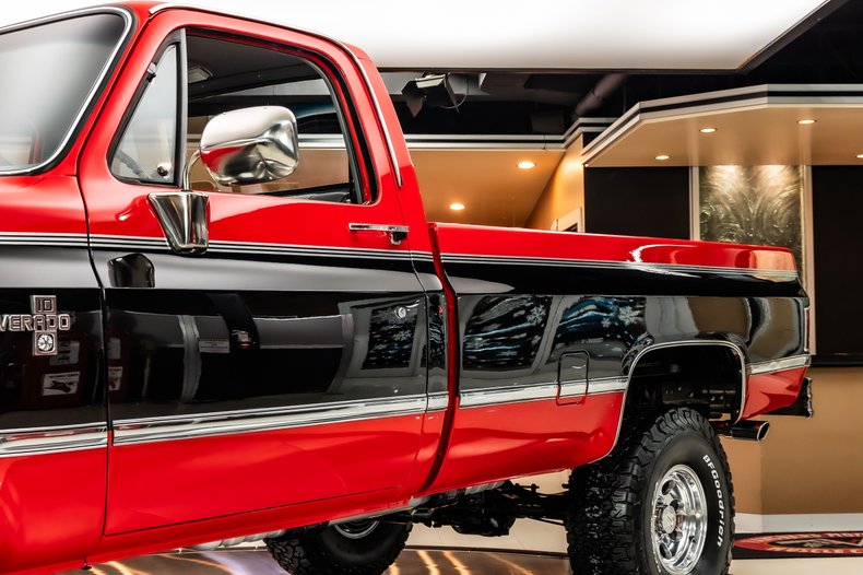 Chevrolet-Silverado-1987-Red-ampamp-Black-32