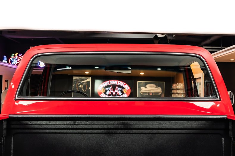 Chevrolet-Silverado-1987-Red-ampamp-Black-36