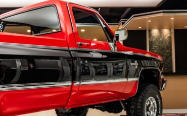 Chevrolet-Silverado-1987-Red-ampamp-Black-38