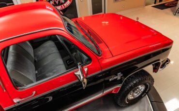 Chevrolet-Silverado-1987-Red-ampamp-Black-40