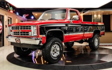 Chevrolet-Silverado-1987-Red-ampamp-Black-43