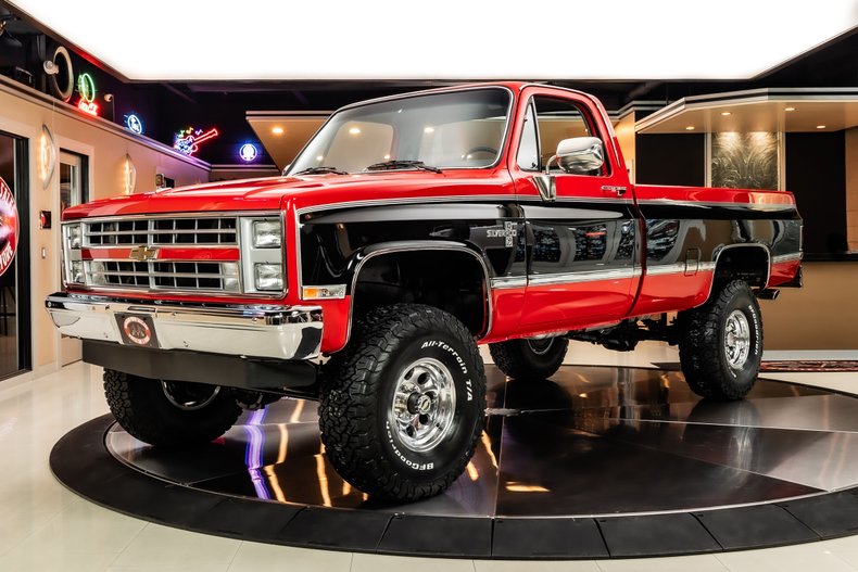 Chevrolet-Silverado-1987-Red-ampamp-Black-43