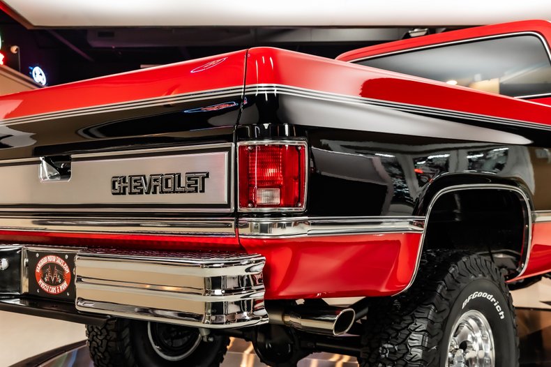 Chevrolet-Silverado-1987-Red-ampamp-Black-5