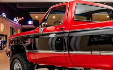 Chevrolet-Silverado-1987-Red-ampamp-Black-8