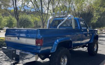 Chevrolet-Silverado-2500-1975-Crew-Cab-Pickup-5