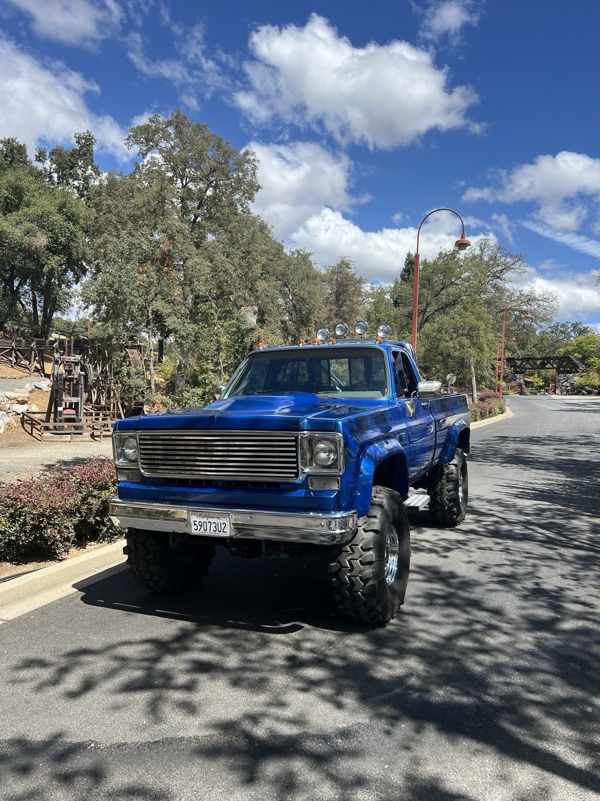 Chevrolet-Silverado-2500-1975-Crew-Cab-Pickup-6