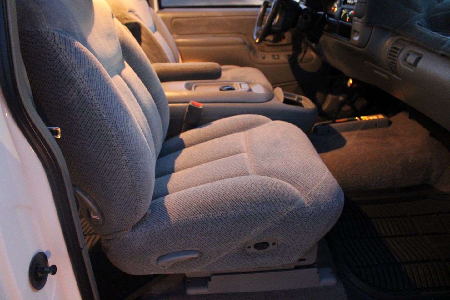 Chevrolet-Silverado-Step-Side-1995-Pickup-Truck-30