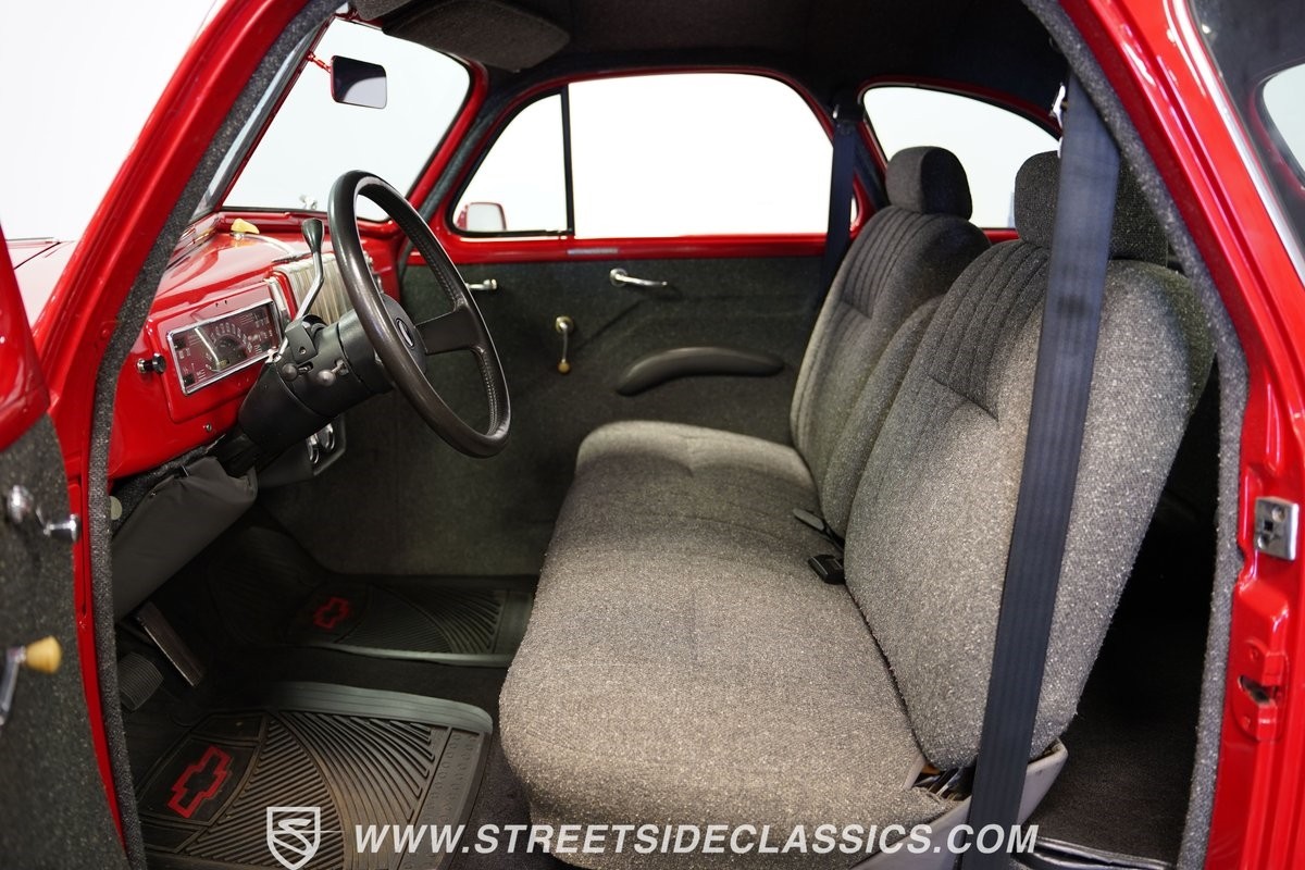 Chevrolet-Special-Deluxe-1940-Coupe-38