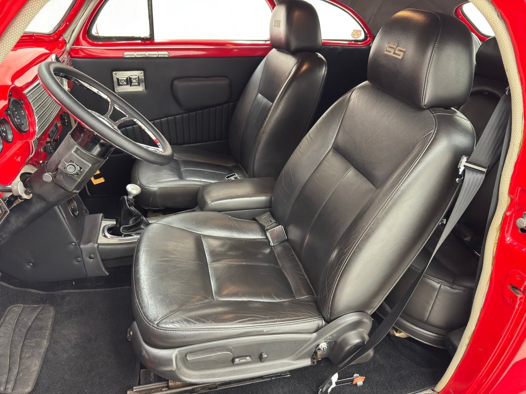 Chevrolet-Special-Deluxe-1941-Coupe-33