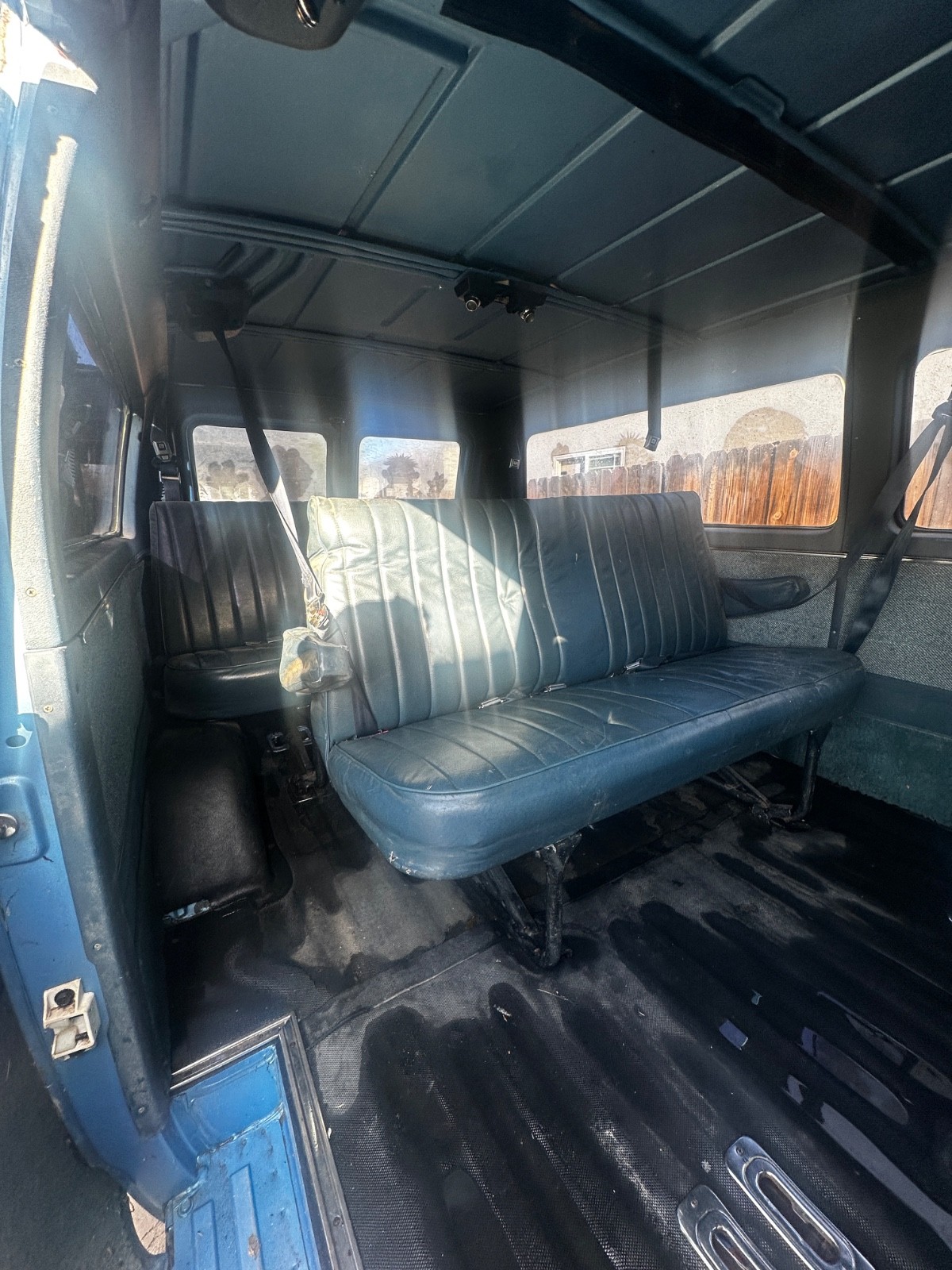 Chevrolet-SportVan-1995-Standard-Passenger-Van-4