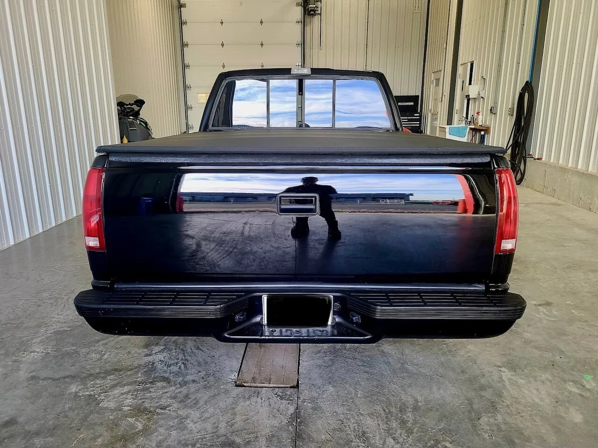 Chevrolet-Ss-1990-Black-Red-1