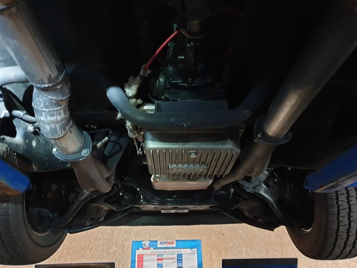 Chevrolet-Ss-1990-Black-Red-9