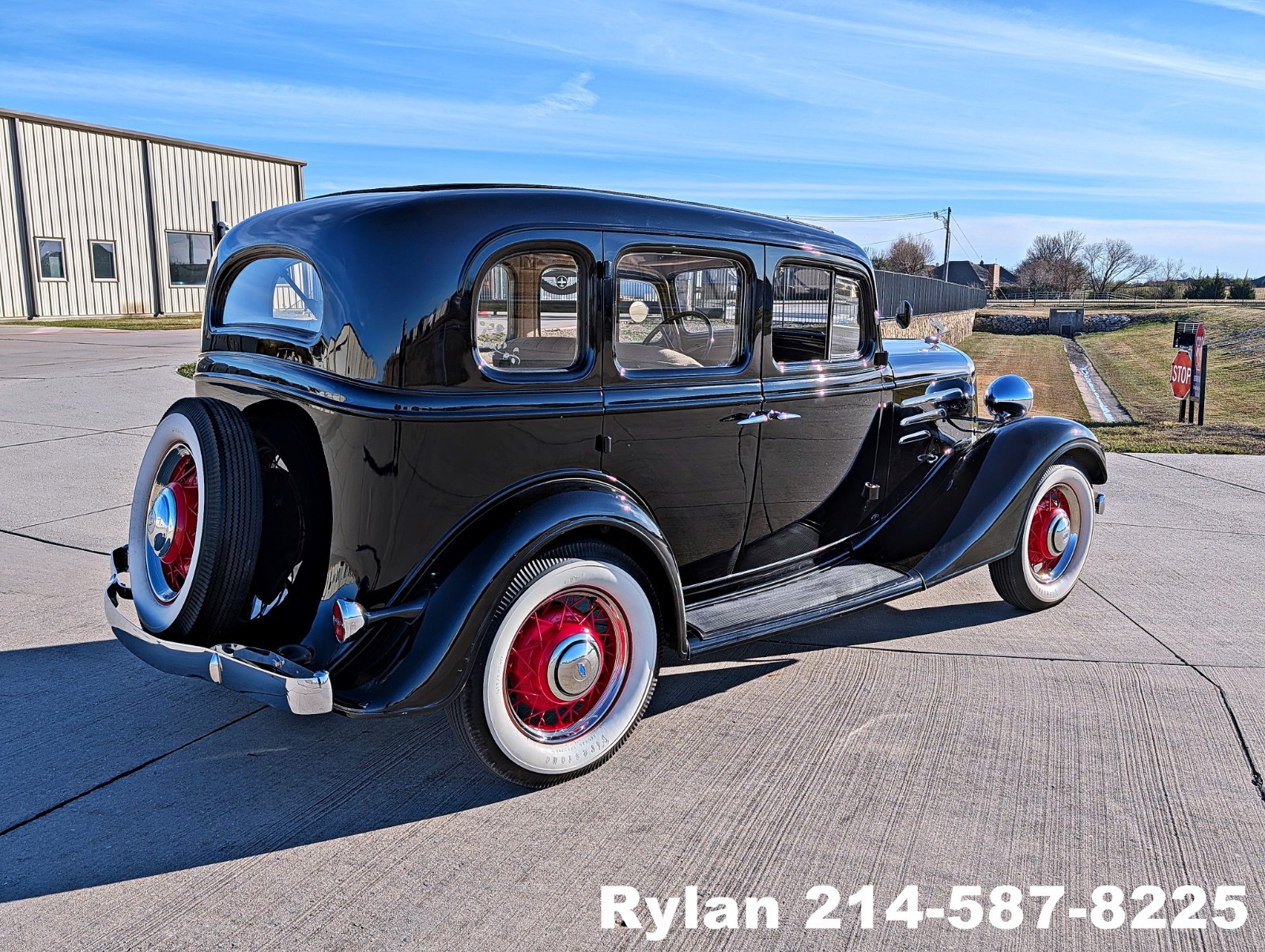 Chevrolet-Standard-1935-Sedan-12