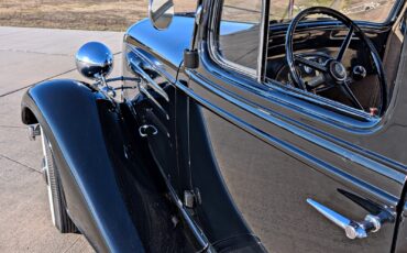 Chevrolet-Standard-1935-Sedan-13