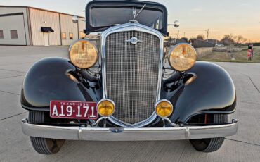 Chevrolet-Standard-1935-Sedan-5