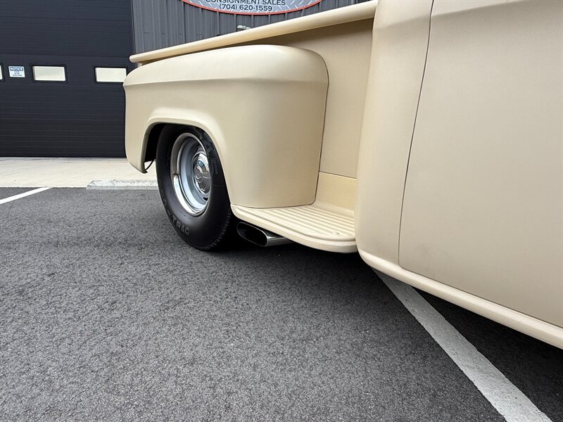 Chevrolet-Stepside-1955-Black-Black-20