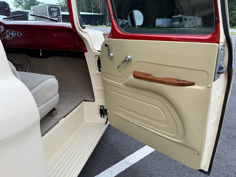 Chevrolet-Stepside-1955-Black-Black-25