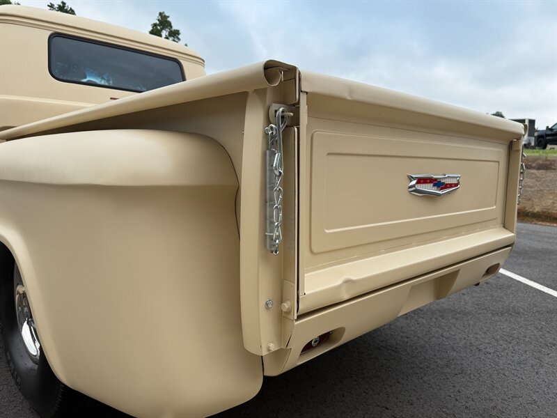 Chevrolet-Stepside-1955-Black-Black-43