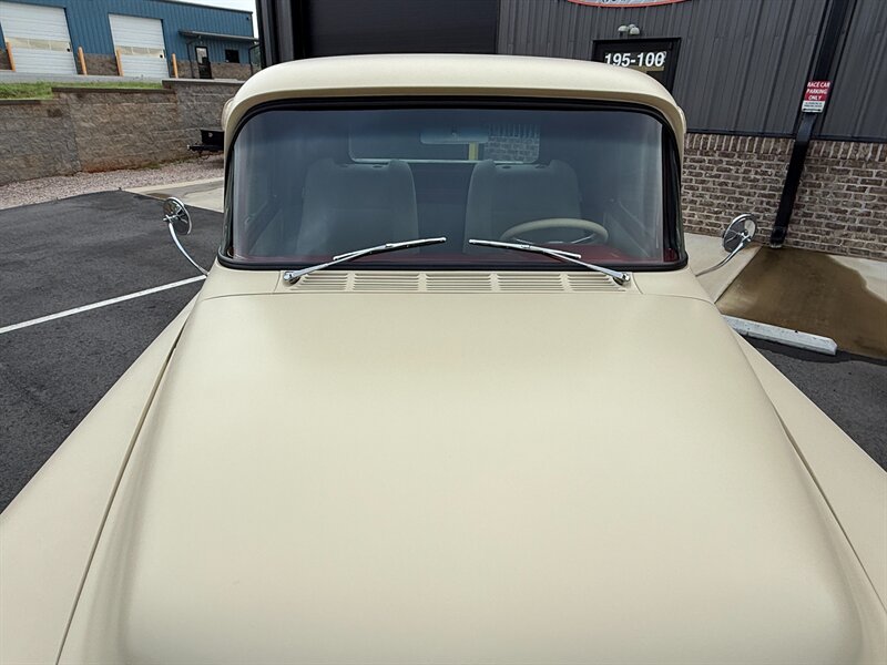 Chevrolet-Stepside-1955-Black-Black-45