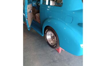 Chevrolet-Street-rod-1939-Blue-Tan-36