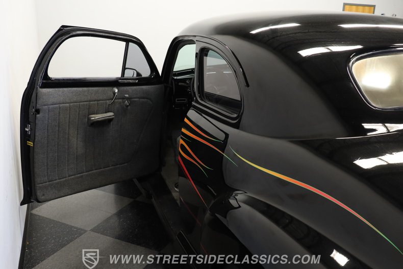 Chevrolet-Stylemaster-1947-Black-Gray-34
