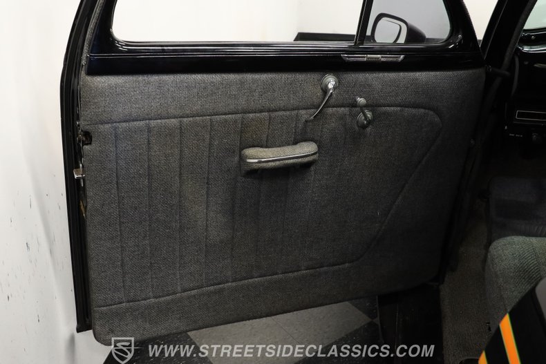 Chevrolet-Stylemaster-1947-Black-Gray-35