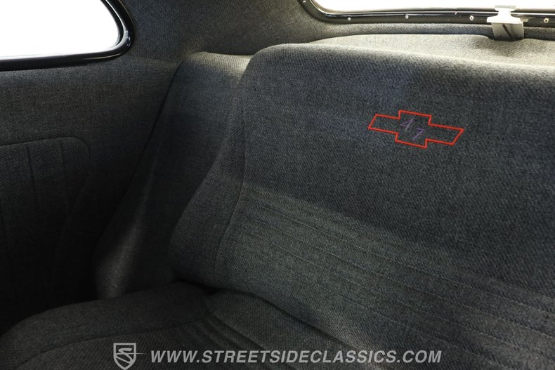 Chevrolet-Stylemaster-1947-Black-Gray-40