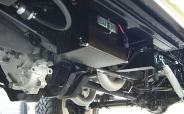 Chevrolet-Suburban-1955-Brown-Tan-10