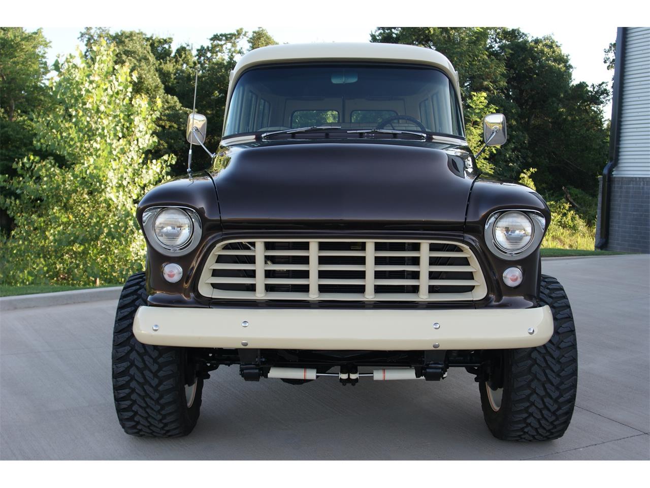 Chevrolet-Suburban-1955-Brown-Tan-23