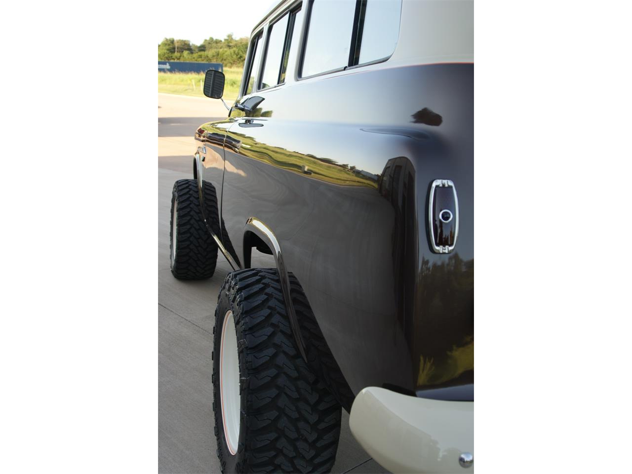 Chevrolet-Suburban-1955-Brown-Tan-28