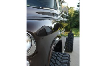 Chevrolet-Suburban-1955-Brown-Tan-30