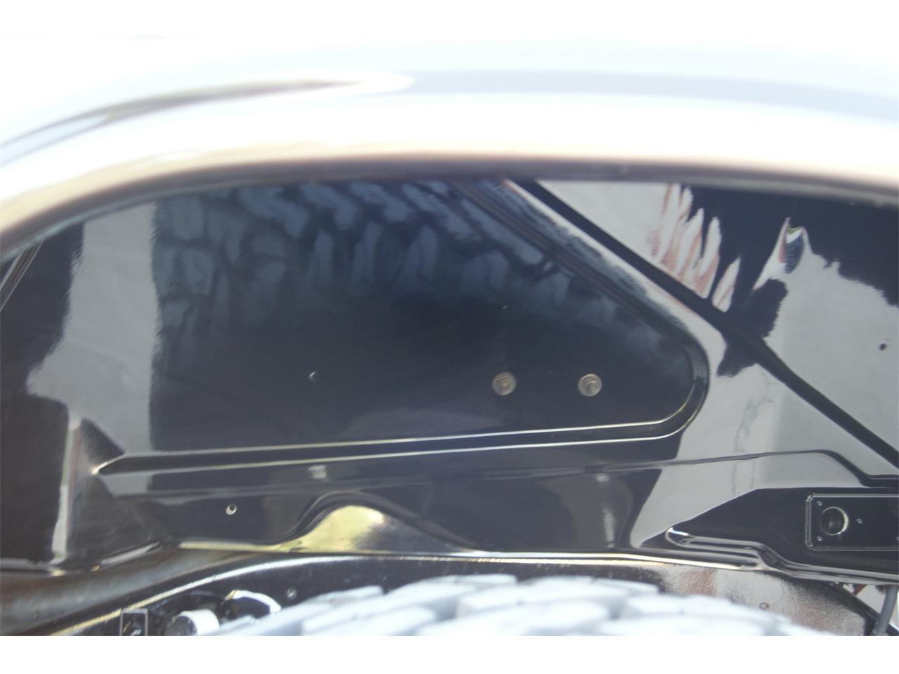 Chevrolet-Suburban-1955-Brown-Tan-46