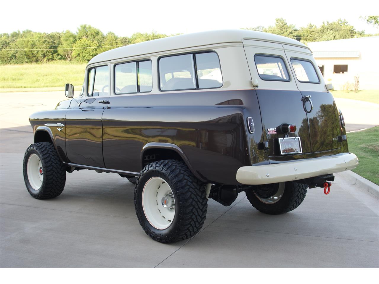 Chevrolet-Suburban-1955-Brown-Tan-52