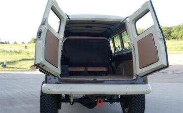 Chevrolet-Suburban-1955-Brown-Tan-53