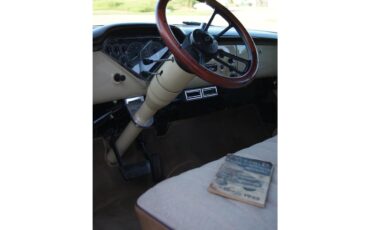 Chevrolet-Suburban-1955-Brown-Tan-57
