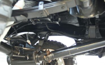 Chevrolet-Suburban-1955-Brown-Tan-9