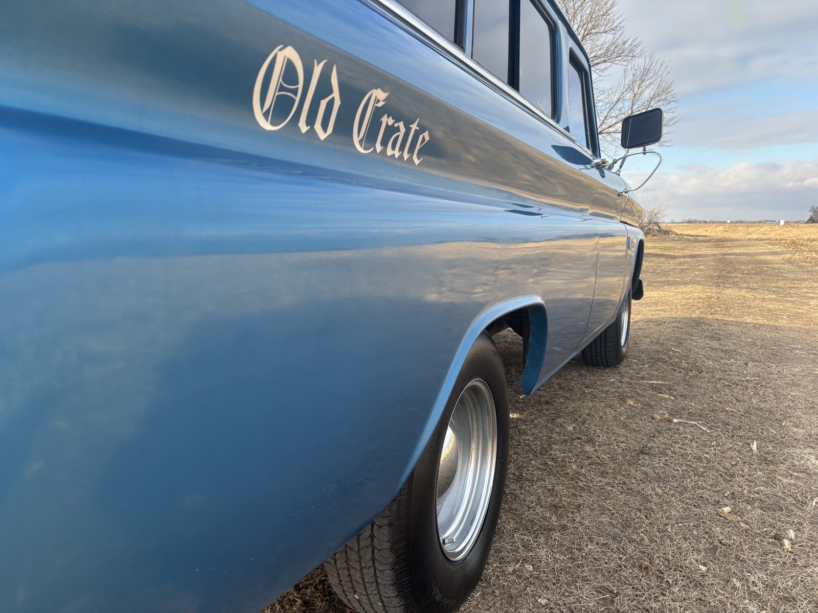 Chevrolet-Suburban-1965-SUV-11