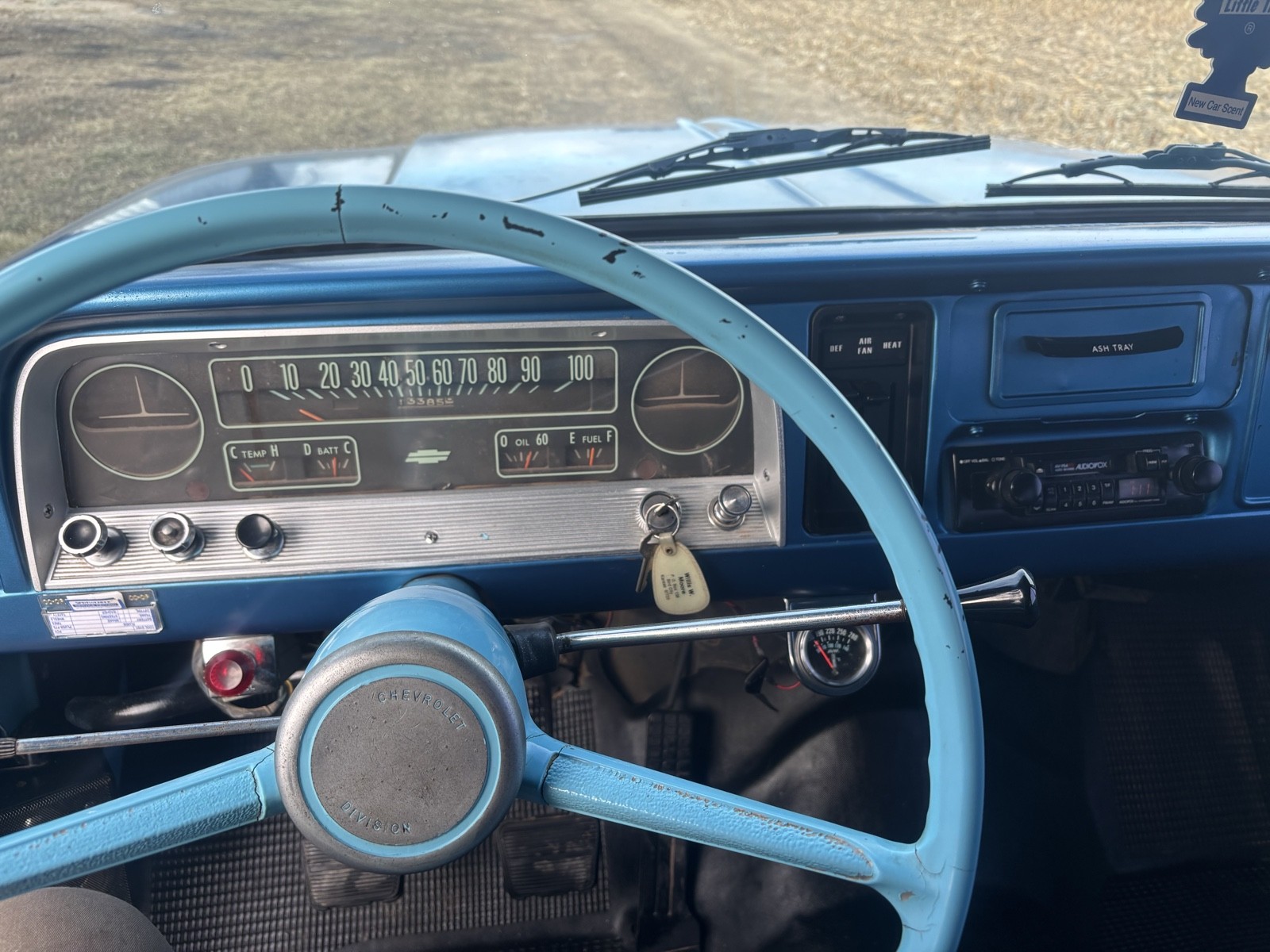 Chevrolet-Suburban-1965-SUV-21