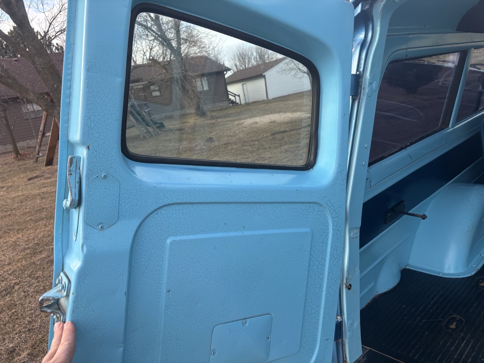 Chevrolet-Suburban-1965-SUV-25