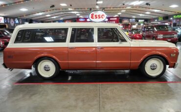 Chevrolet-Suburban-1969-Copper-Beige-15