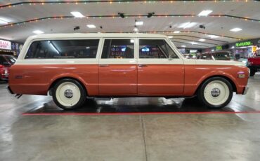 Chevrolet-Suburban-1969-Copper-Beige-29