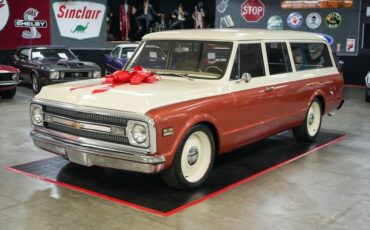 Chevrolet-Suburban-1969-Copper-Beige