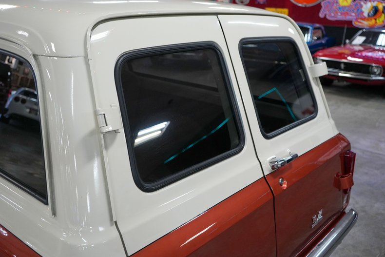 Chevrolet-Suburban-1969-Copper-Beige-40