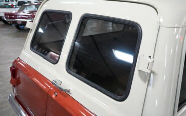 Chevrolet-Suburban-1969-Copper-Beige-48