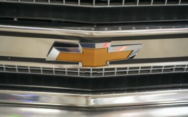 Chevrolet-Suburban-1969-Copper-Beige-49