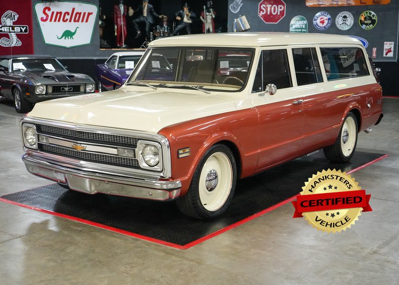 Chevrolet-Suburban-1969-Copper-Beige-7
