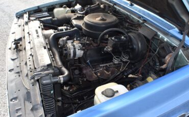 Chevrolet-Suburban-1989-SUV-14