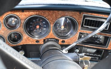 Chevrolet-Suburban-1989-SUV-19